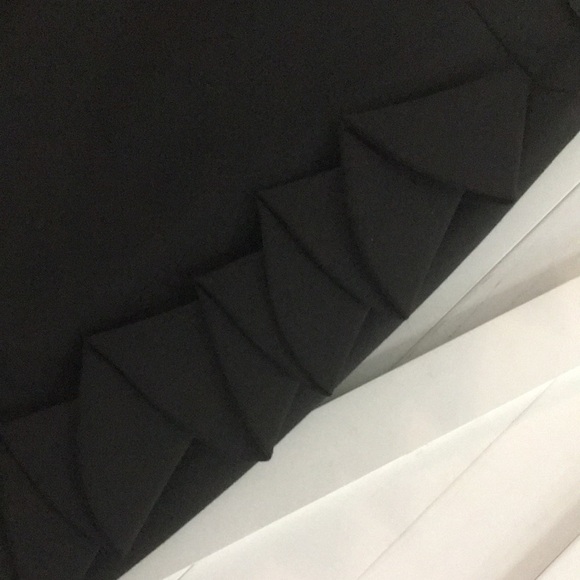 Express design studio. Black Pencil skirt size 2 - Picture 3 of 12